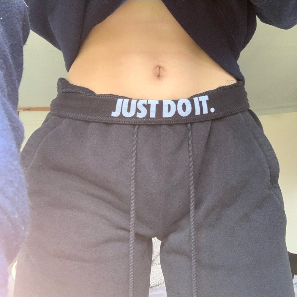 Black nike sweatpants!